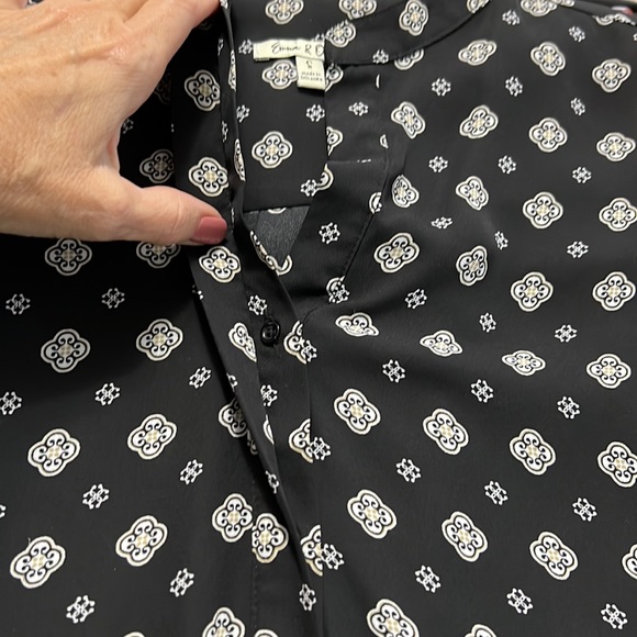 Black Printed High Low Blouse by Emma & Olivia Sz S - Picture 8 of 11